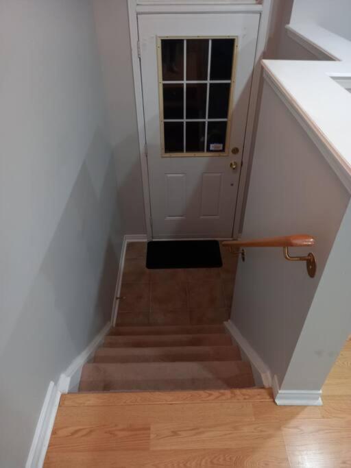 Adorable Private Suite In Ajax, Unique 2 Story Eksteriør billede